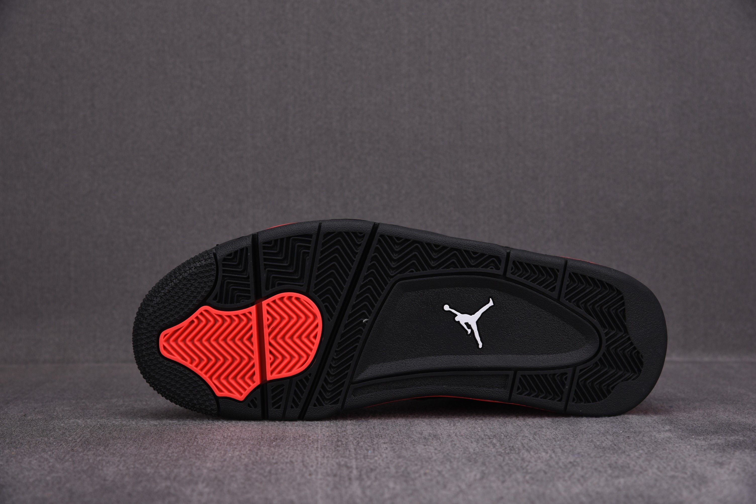 Jordan 4 Retro Red Thunder