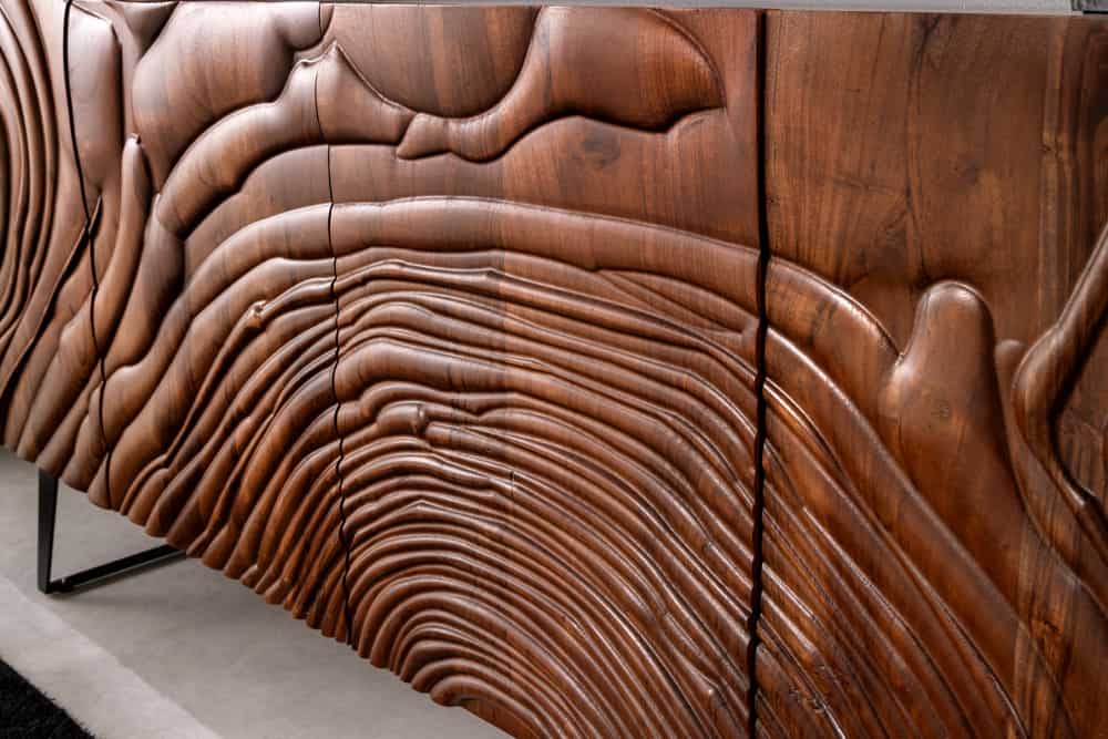 Massives Sideboard FLUID 175cm walnuss-braun Akazienholz 3D-Design Kufengestell