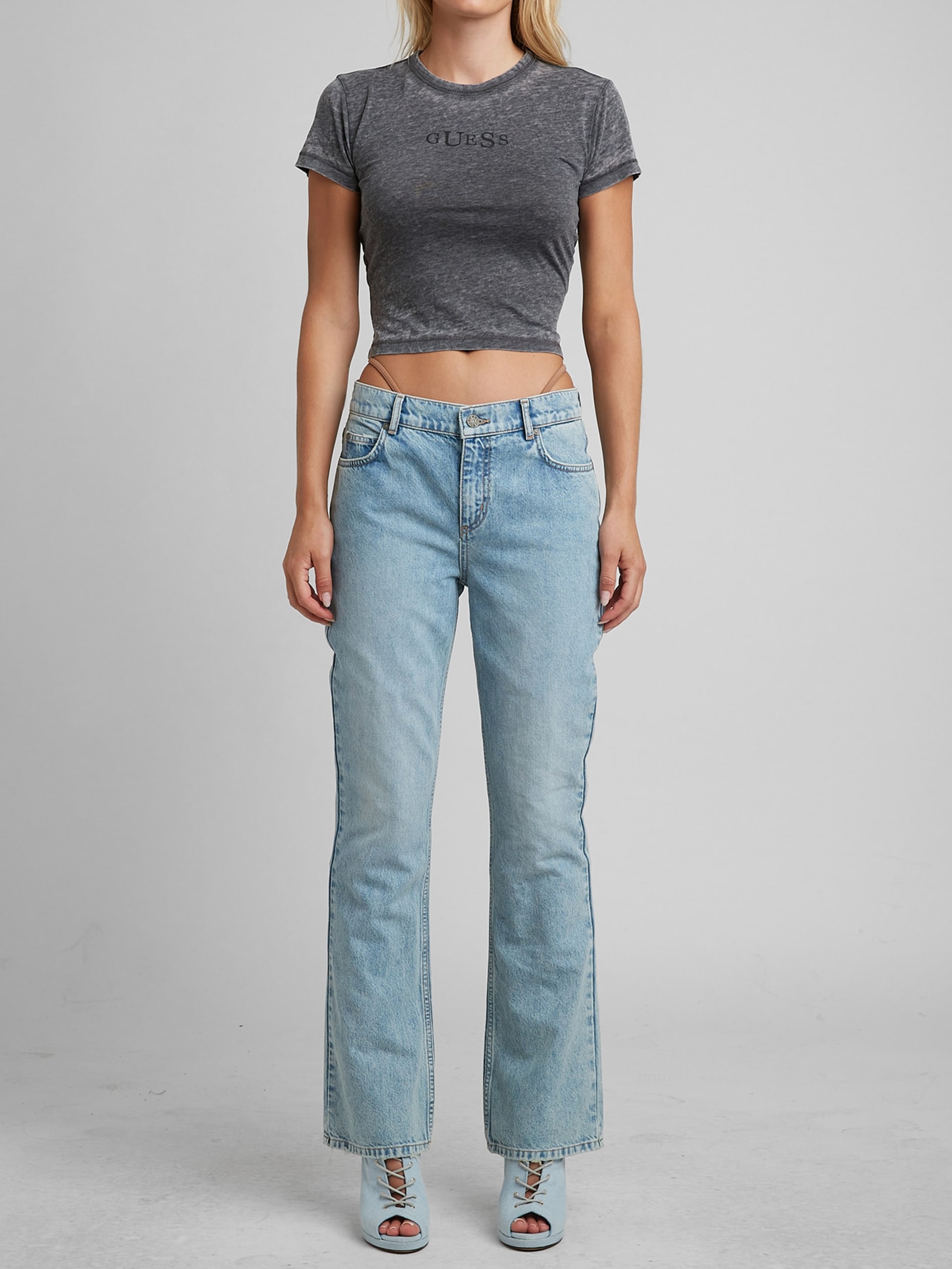Calça jeans boca de sino