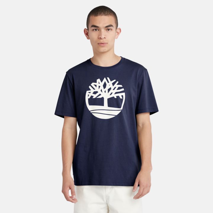 Camiseta masculina azul marinho com o logotipo da árvore do rio Kennebec