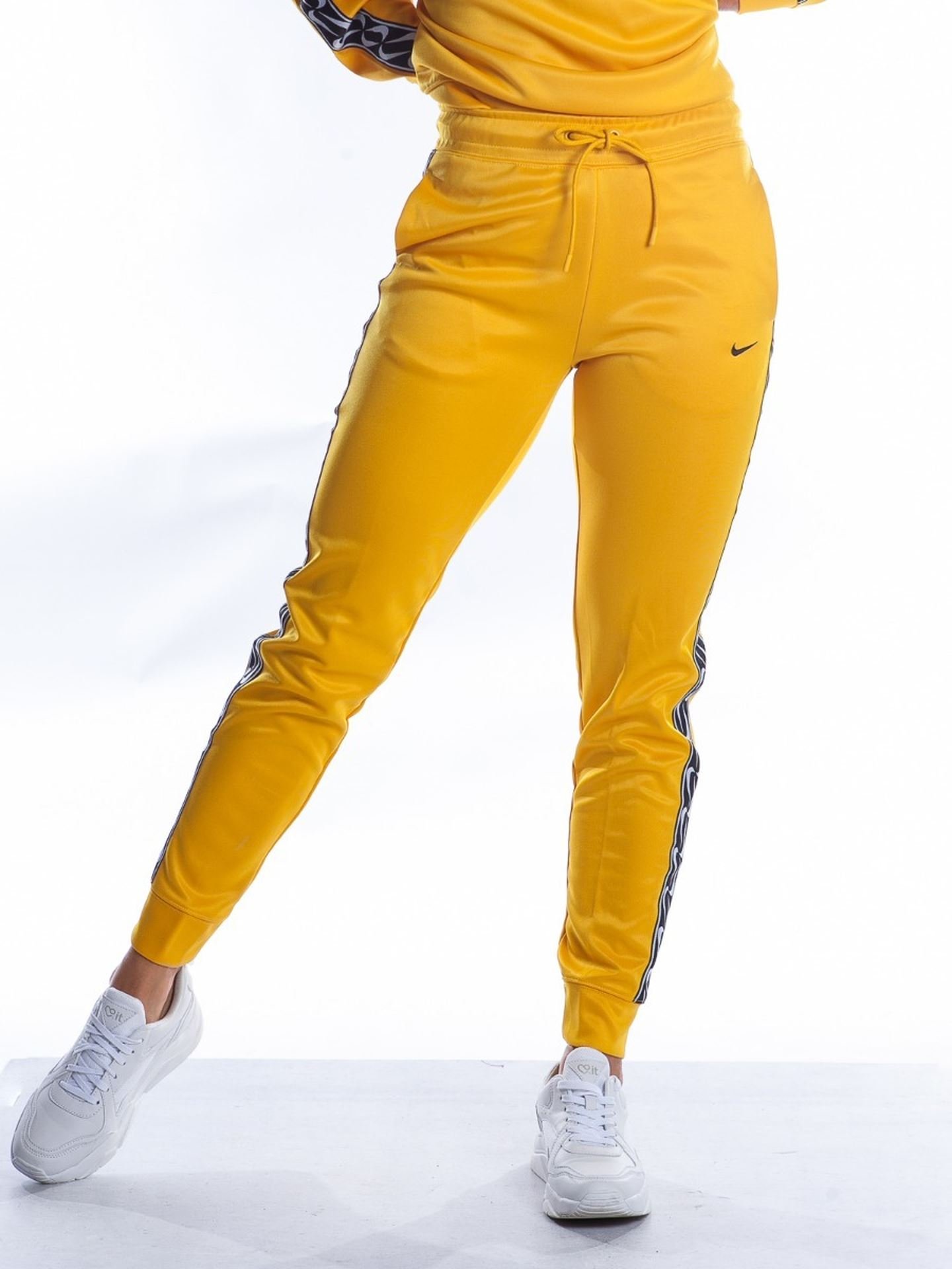 Jogger Logo Tape