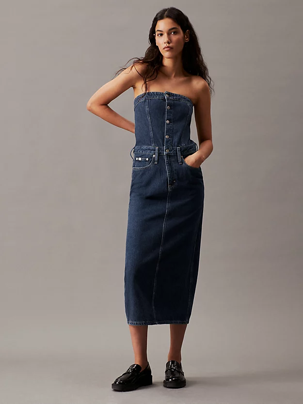 Vestido longo tomara que caia em jeans