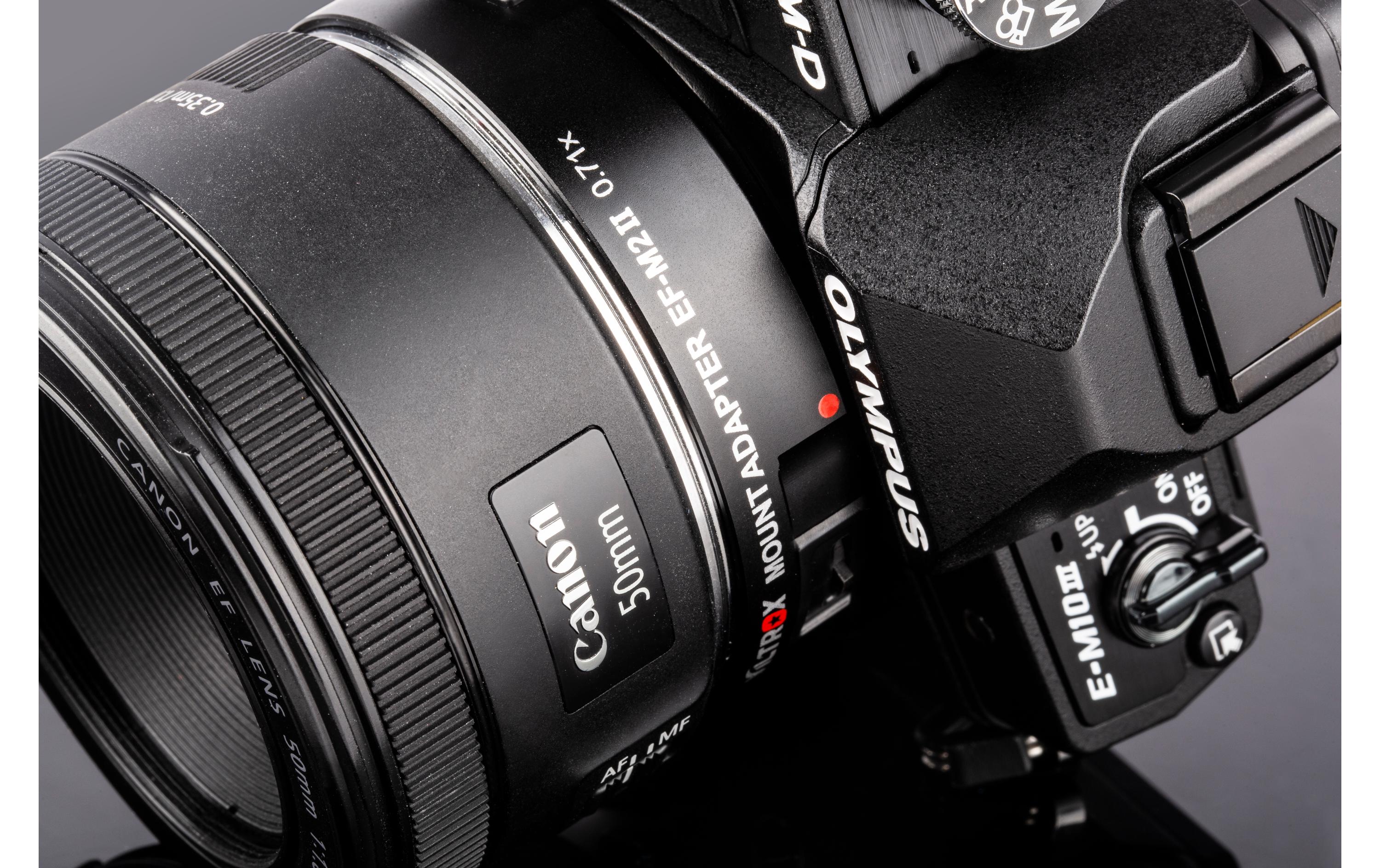 Objektiv-Adapter EF-M2 II<br>Kompakter Objektiv-Adapter für das MFT-Bajonett