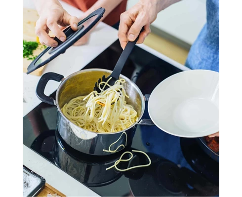 Fiskars FF pastasleiv 29 cm