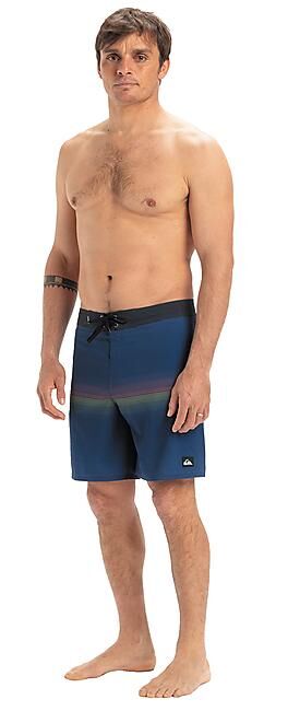 QUIKSILVER - BOARDSHORT SURFSILK STRAIGHT LEG 18