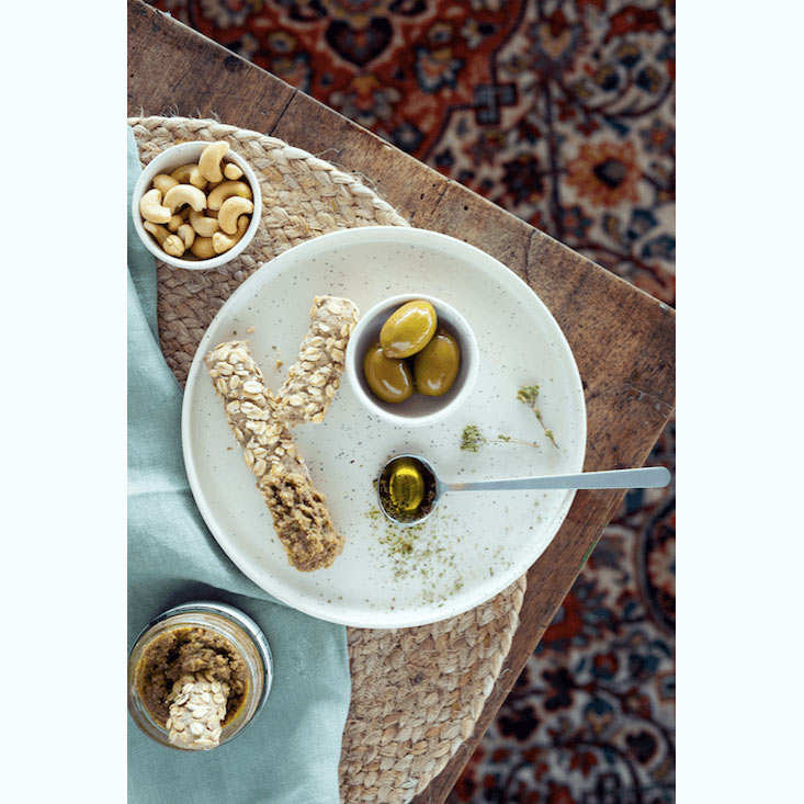 Gressins crétois aux olives de Kalamata et aux flocons d'avoine - Kalios