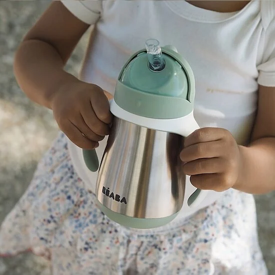 Tasse en inox avec paille   Vert Sauge        250 ml   de               Béaba