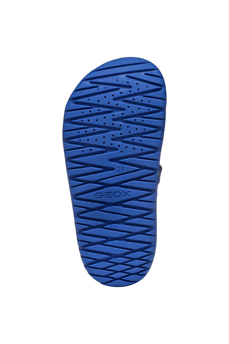 Sandálias GEOX Fusbetto, ideais para uso na água.