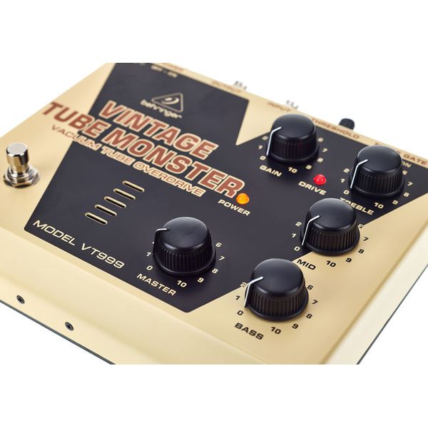 Behringer VT999