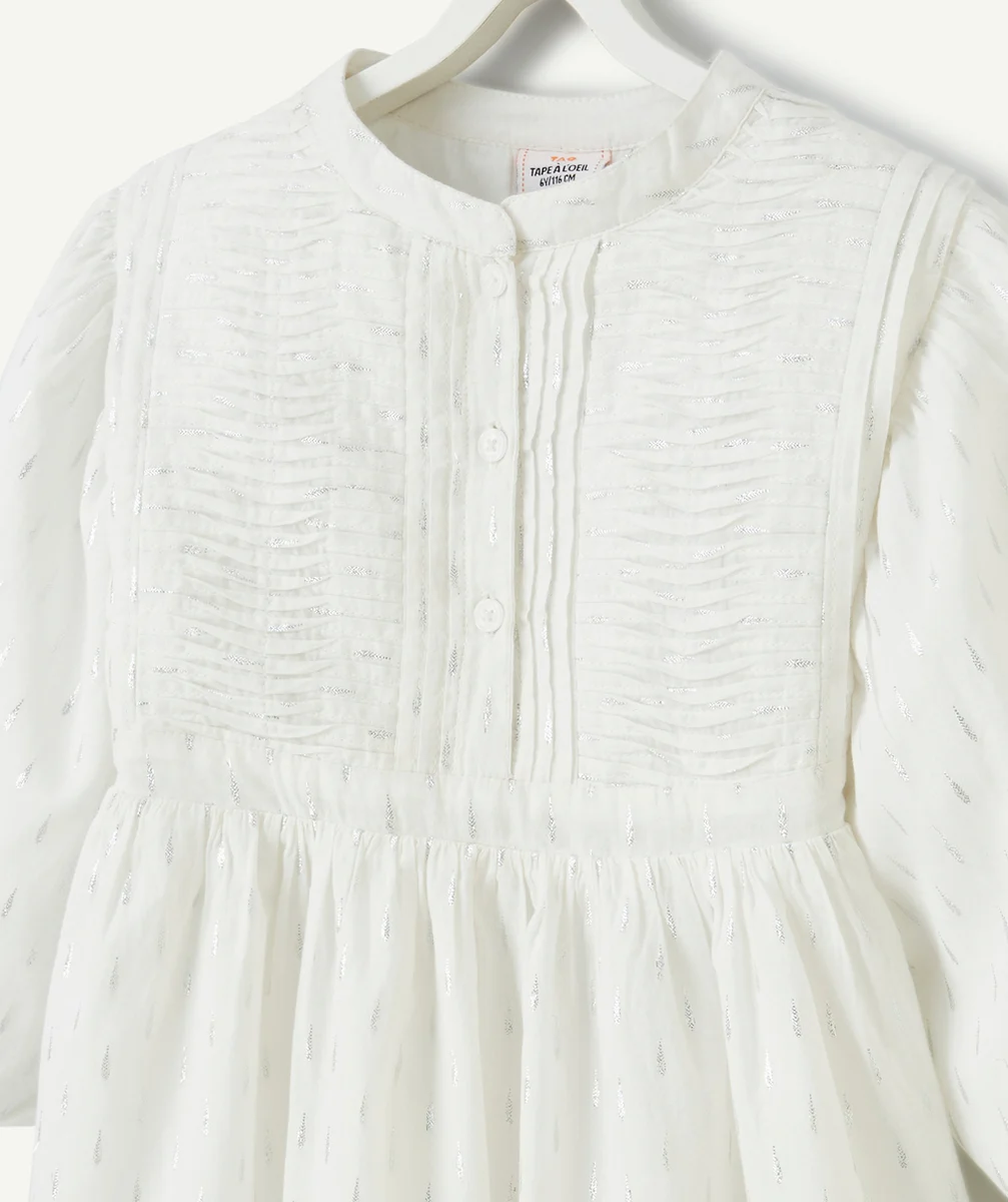 robe manches courtes fille blanche avec détails couleur argentée