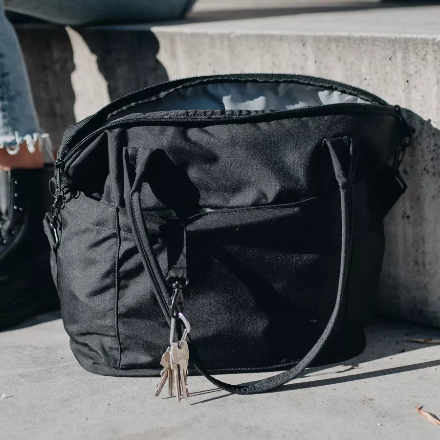 Anna und Oskar Faire Wickeltasche Greta Schwarz