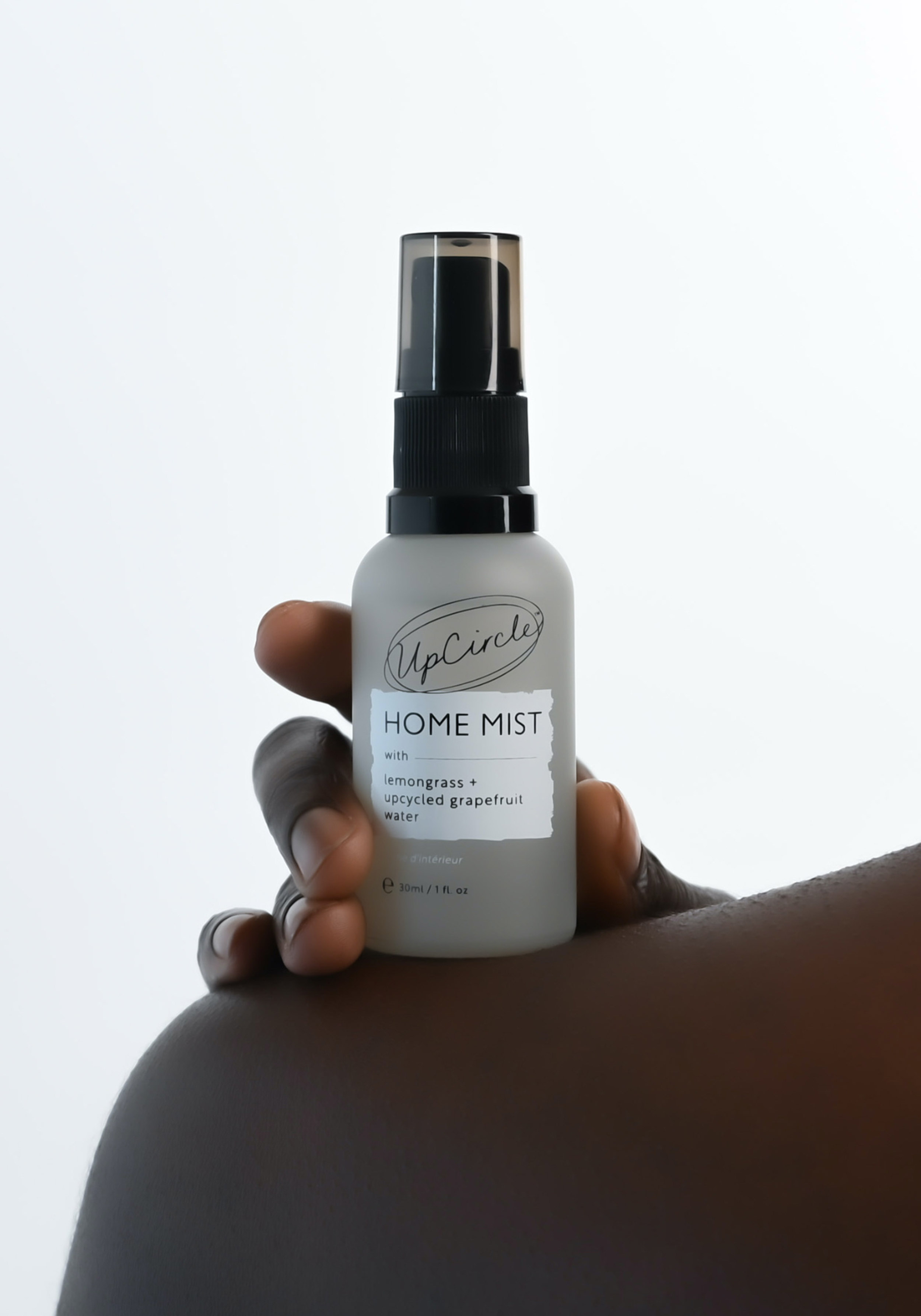 UpCircle Home Mist Lemongrass, Upcycled Grapefruit Water