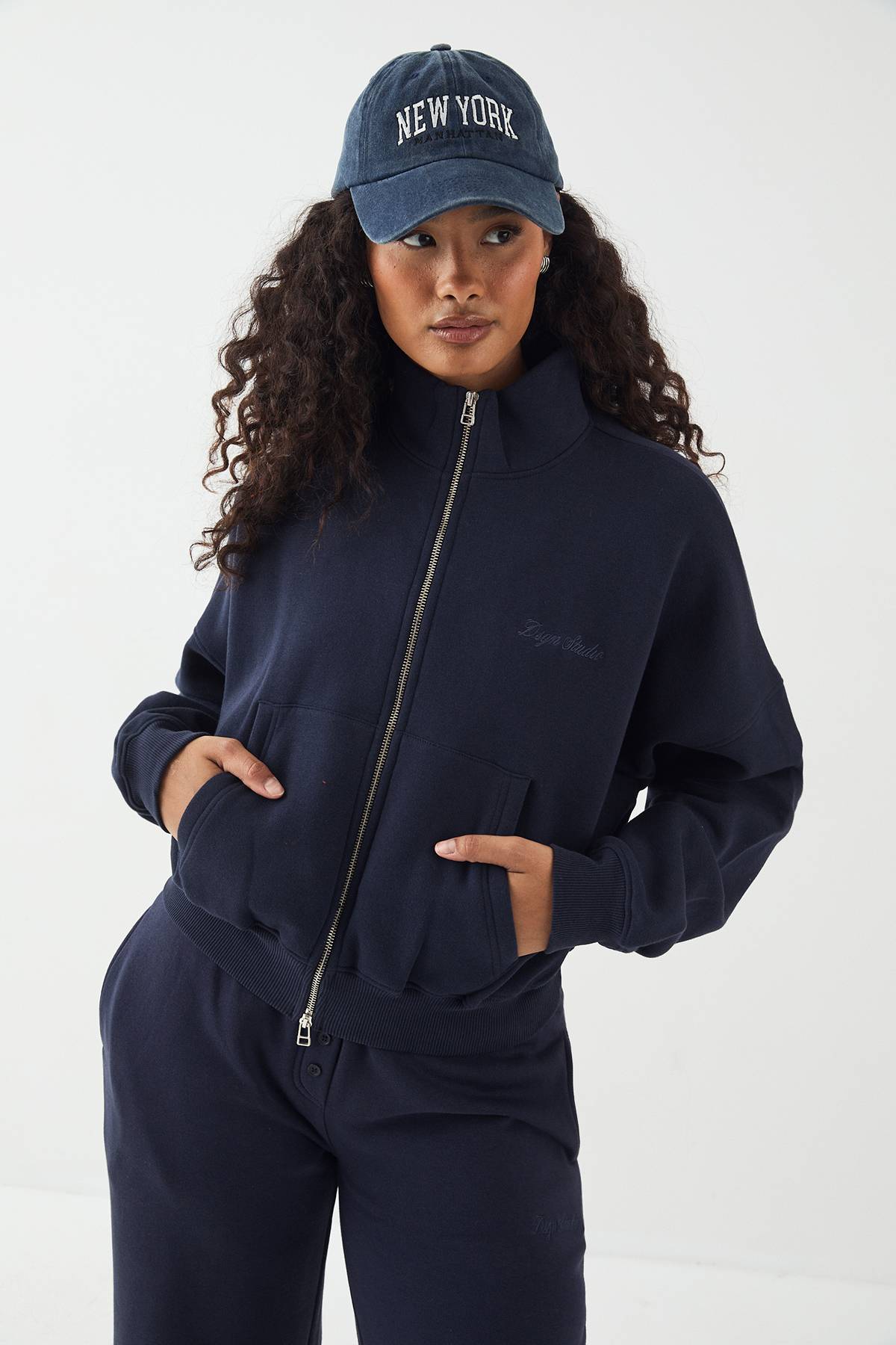 Bomber DSGN Studio à Col Montant avec Broderie et Fermeture Éclair