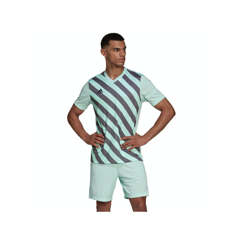 Tee-shirt sport Adidas GFX