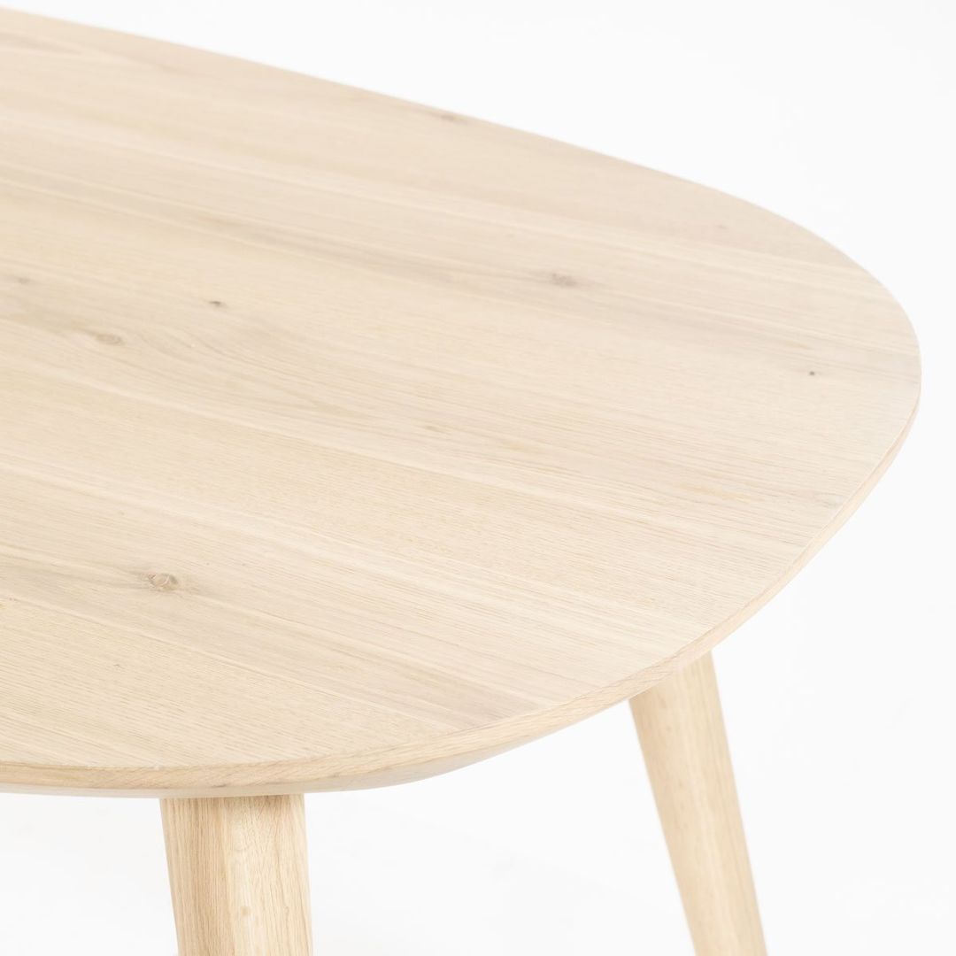 Eleonora   Elijah Naturel Eettafel