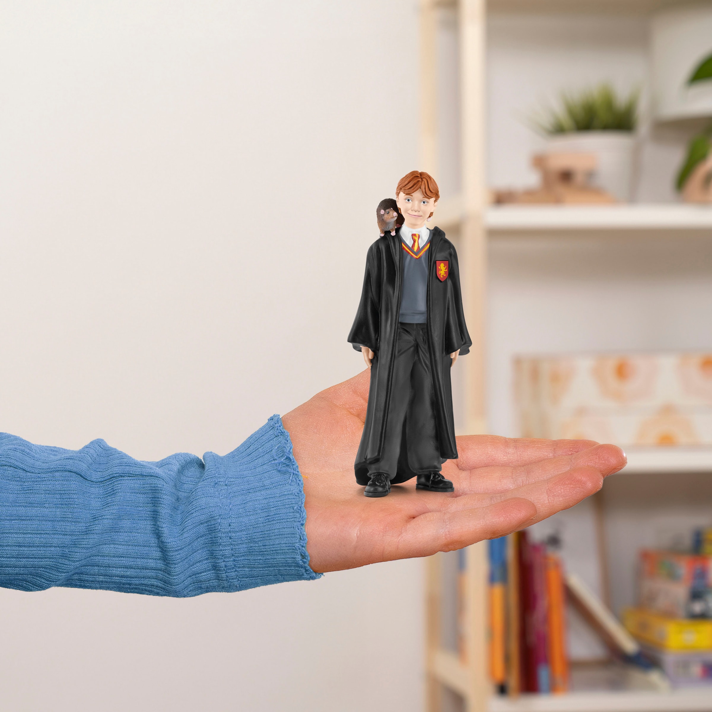 Schleich® Spielfigur »WIZARDING WORLD, Harry Potter™, Ron Weasley & Krätze (42634)« Made in Europe