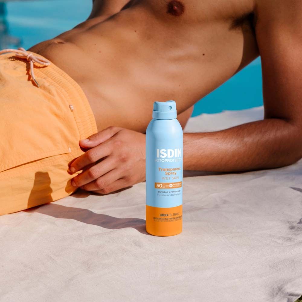 ISDIN Transparent Sonnenspray WET SKIN LSF50 wasserfester Sonnenschutz mit leichter Textur