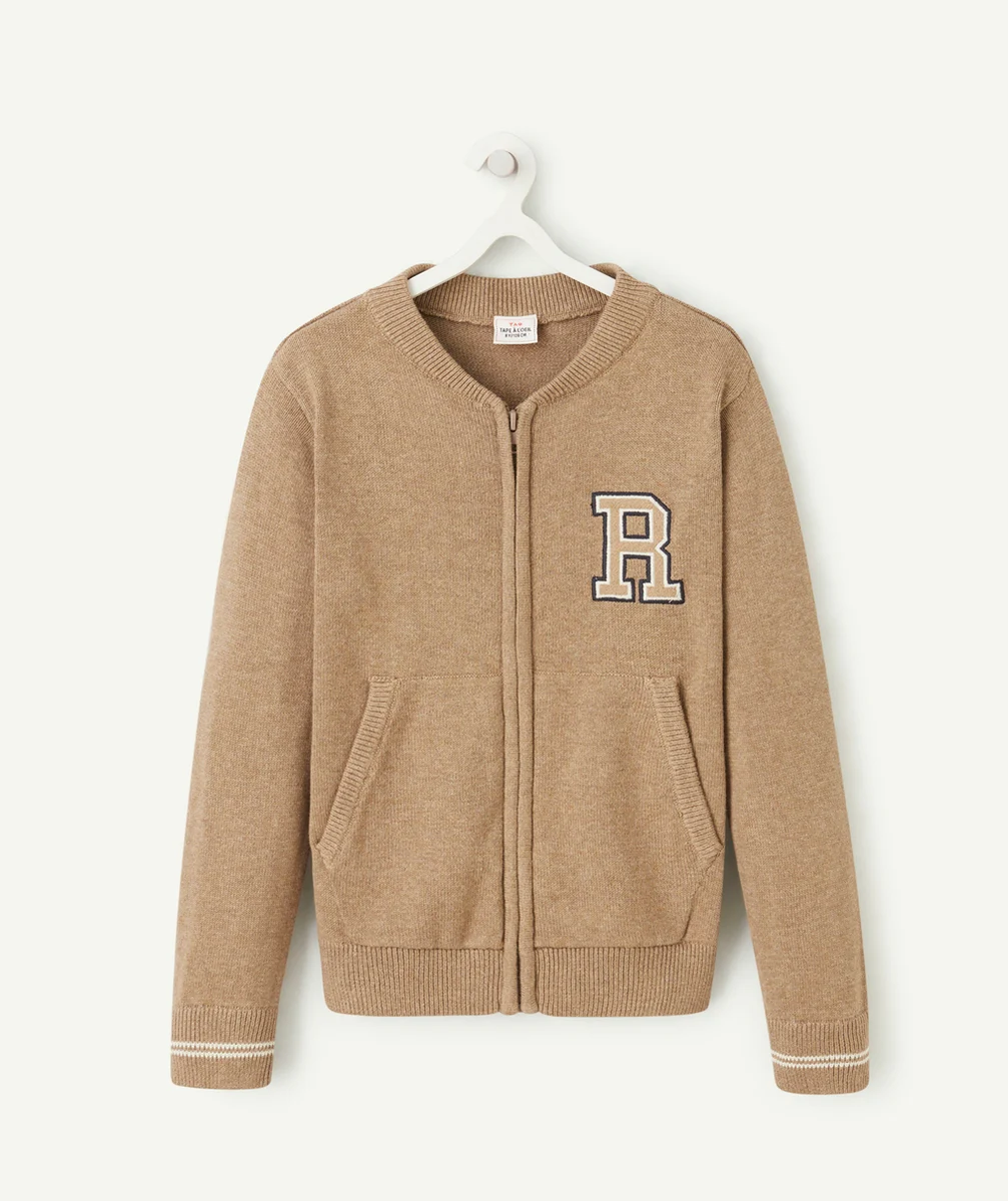 GILET GARÇON ZIPPÉ MARRON AVEC LETTRE BRODÉE