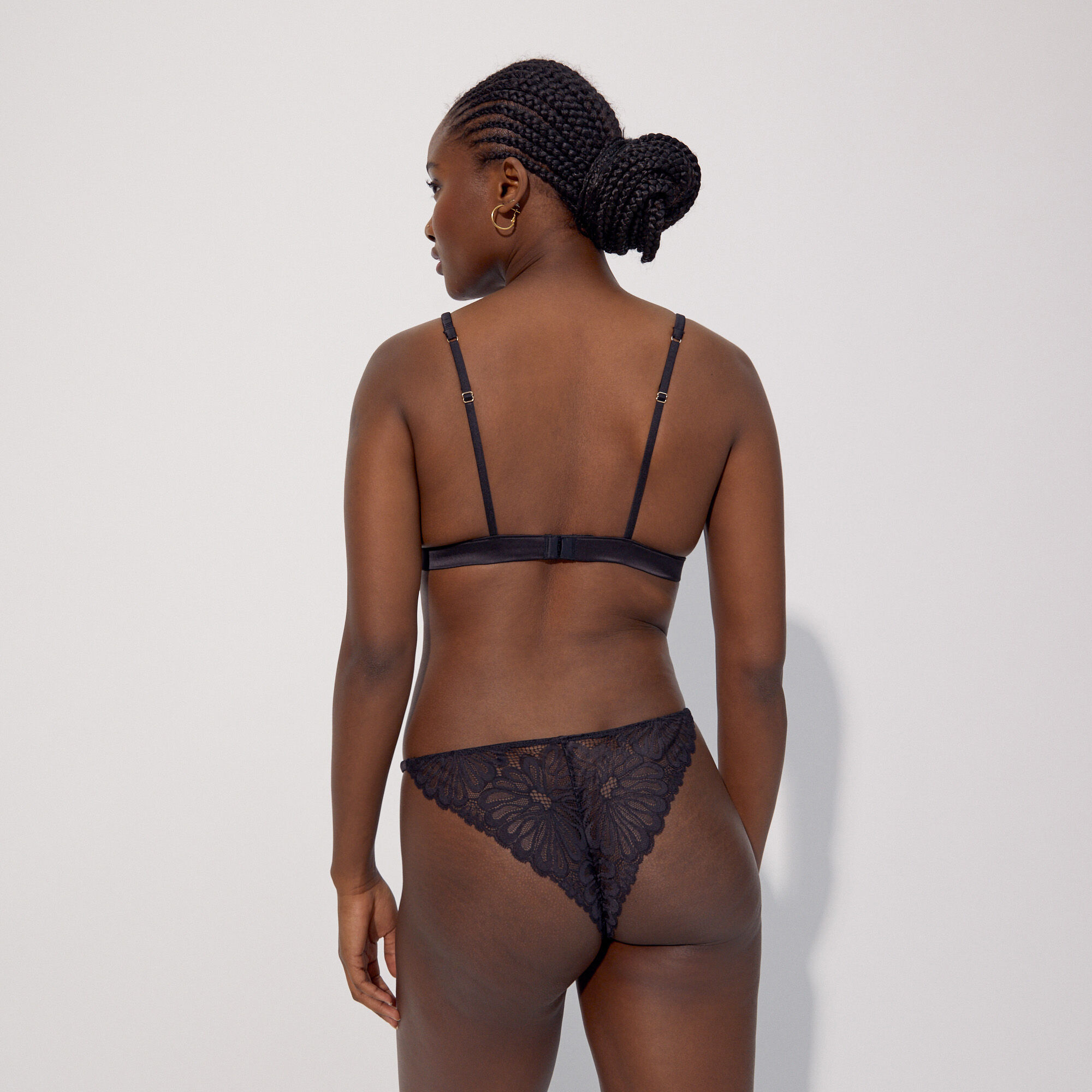 Tanga en dentelle