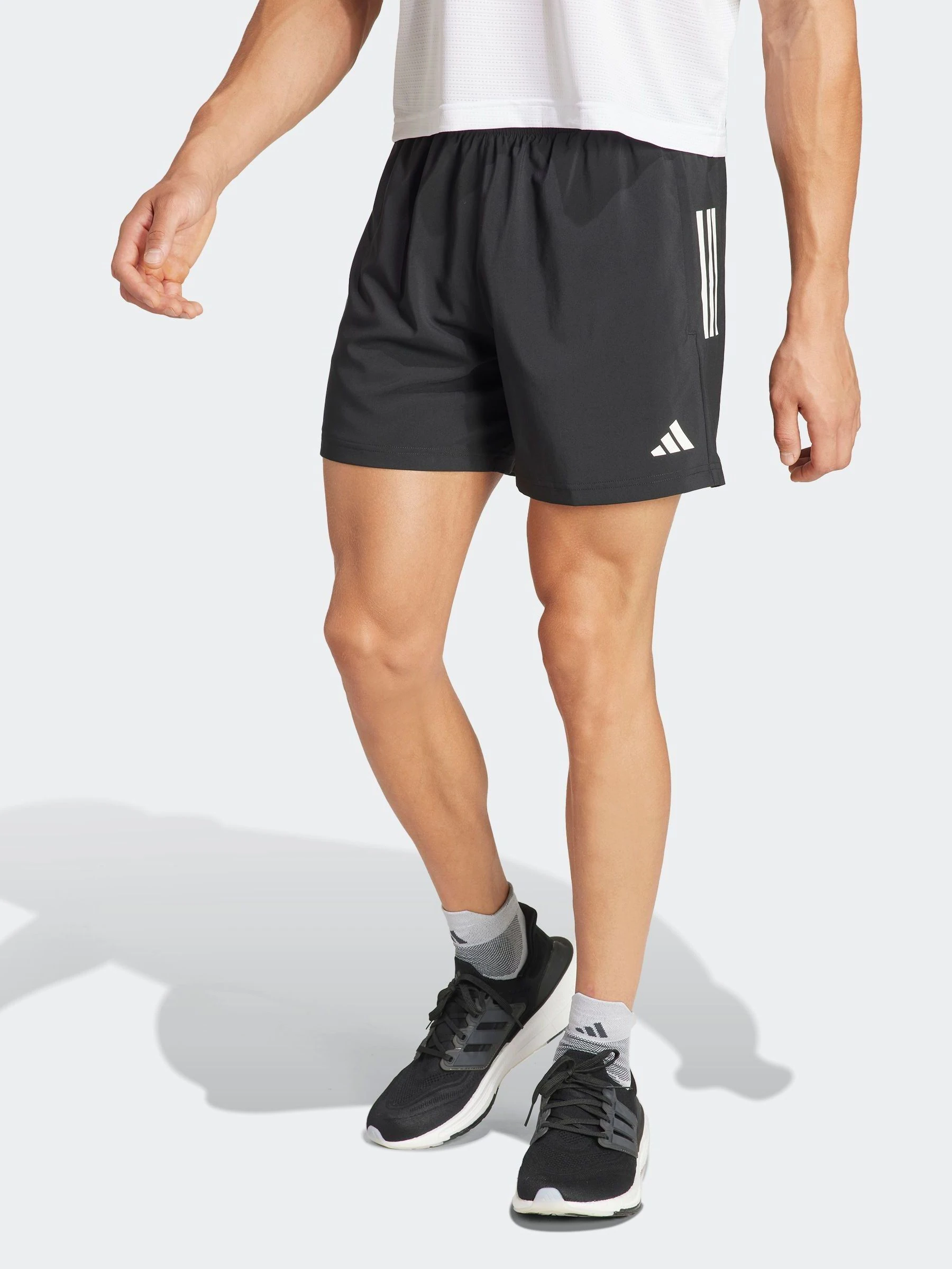 Zwart - adidas Own The Run short