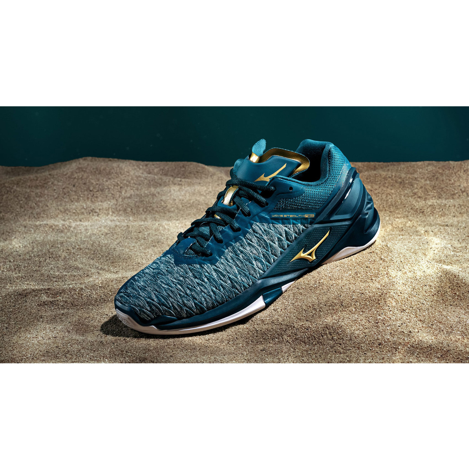 Mizuno Wave Stealth Neo