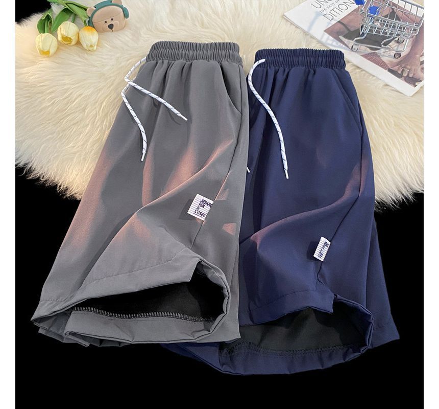 Sinlarity - Effen shorts met trekkoord in de taille