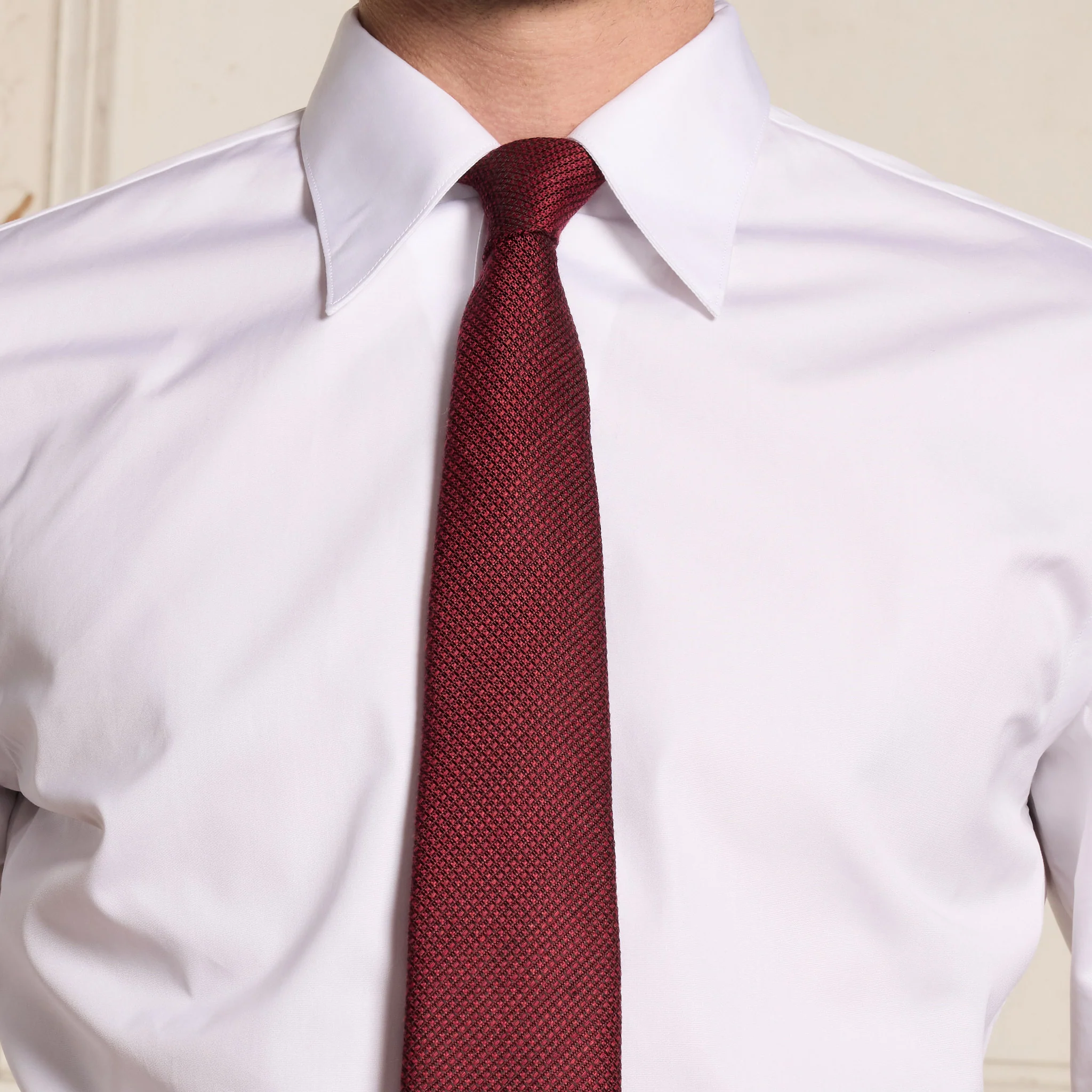 Burgundy woven tie
