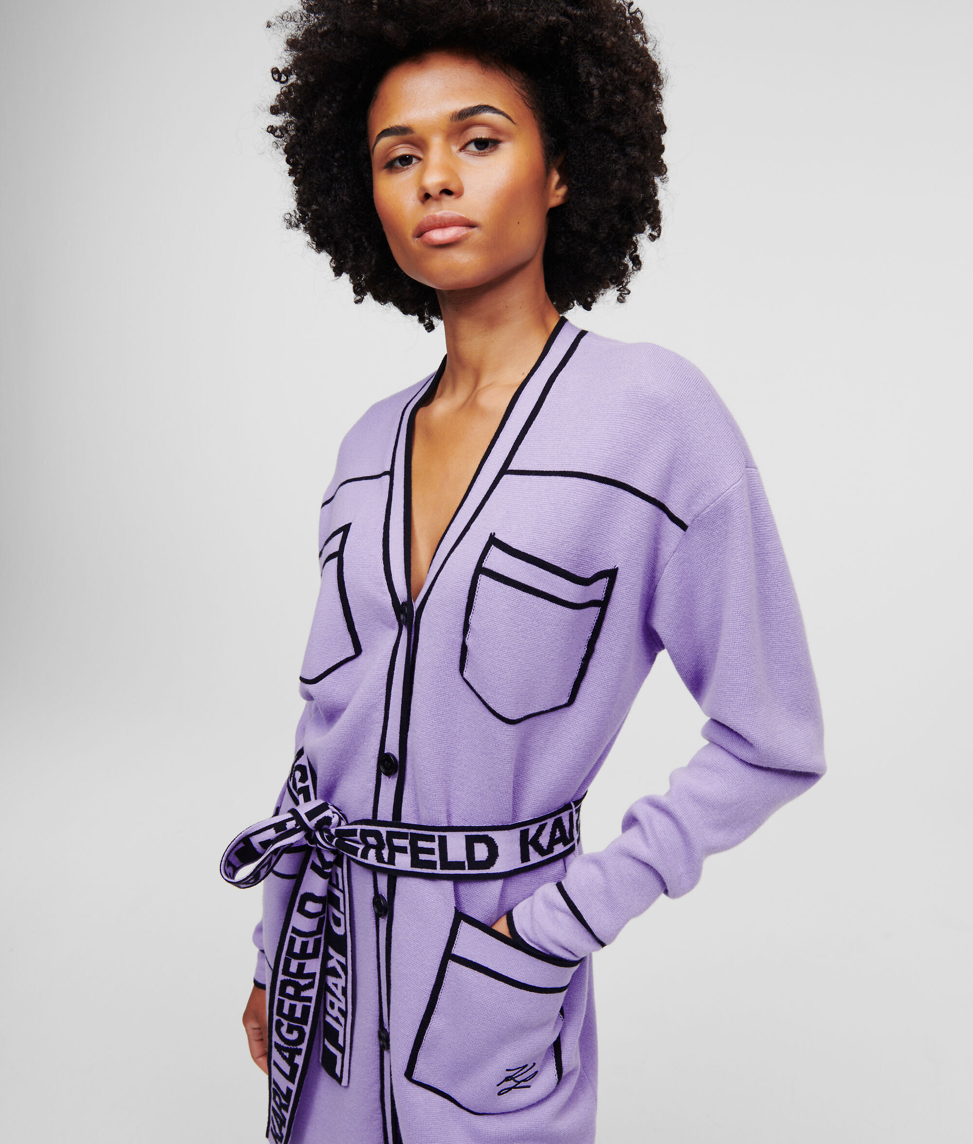 CARDIGAN AVEC CEINTURE ORNÉE DU LOGO KARL