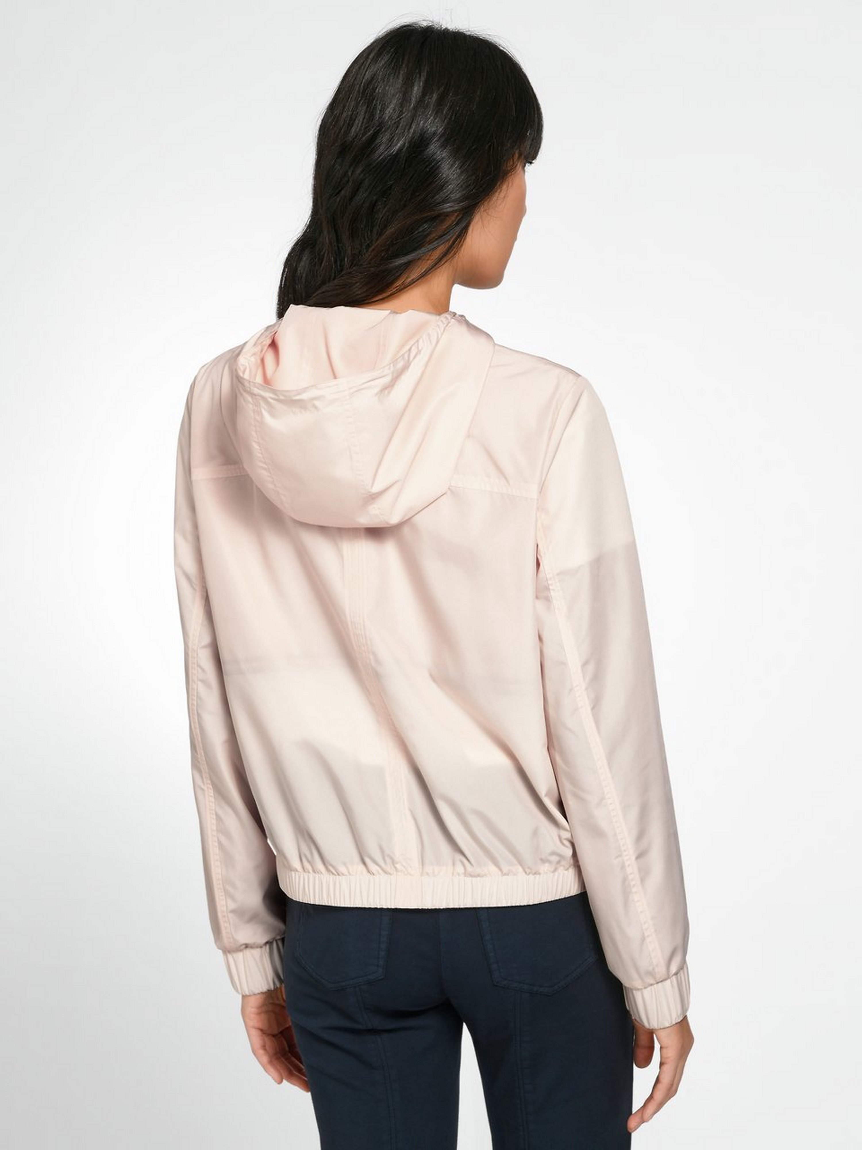 Wasserfeste Windjacke