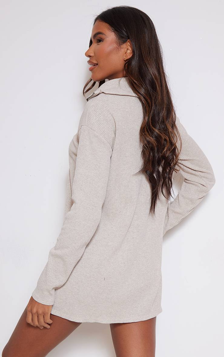 Sable Robe Synthétiquell Oversize Côtelée Col Montant Avec Demi-fermeture Éclair