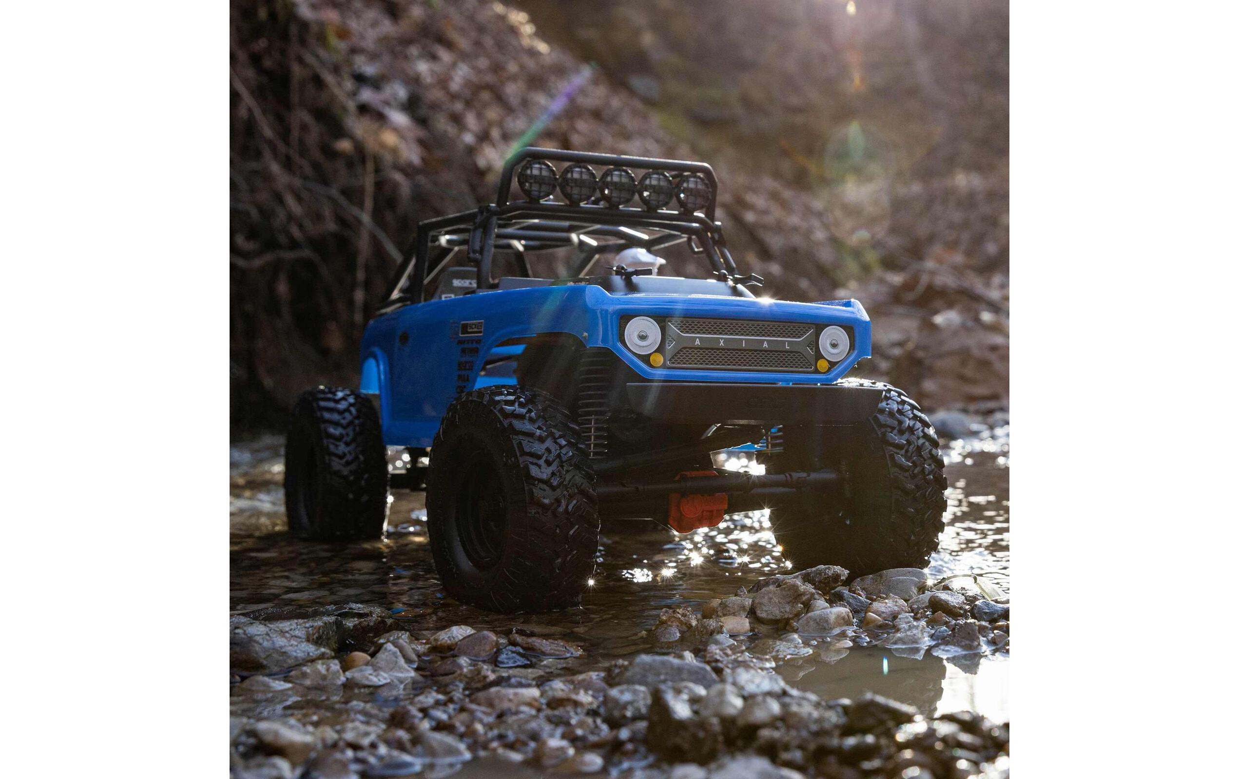Scale Crawler SCX10 II Deadbolt, Blau ARTR, 1:10<br>Rock Crawler auf bewährtem SCX10 II Chassis mit Spektrum Technik