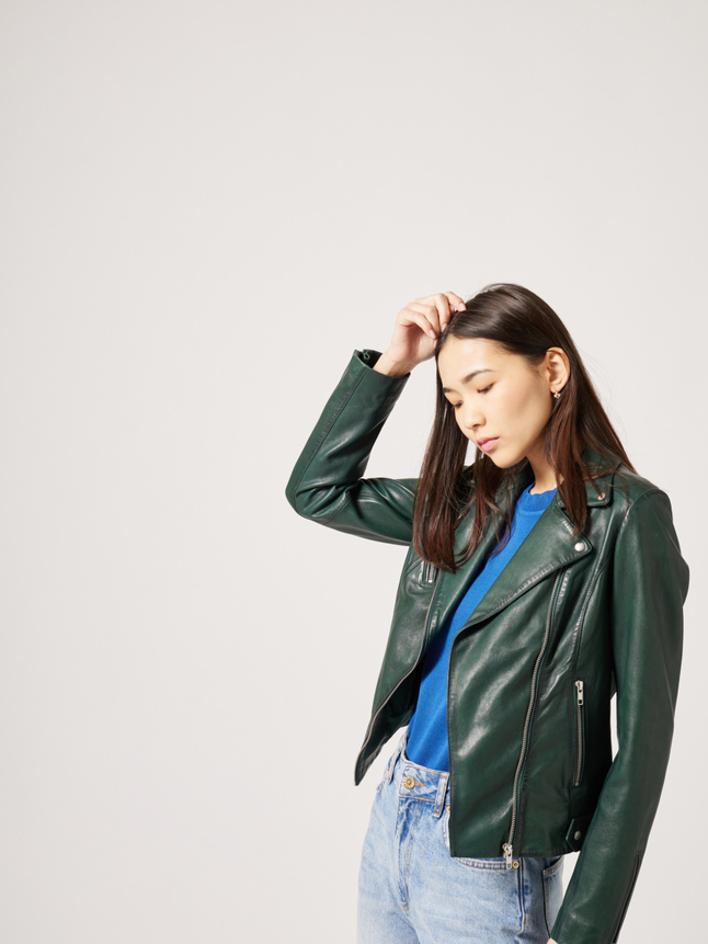 Veste en cuir cintrée