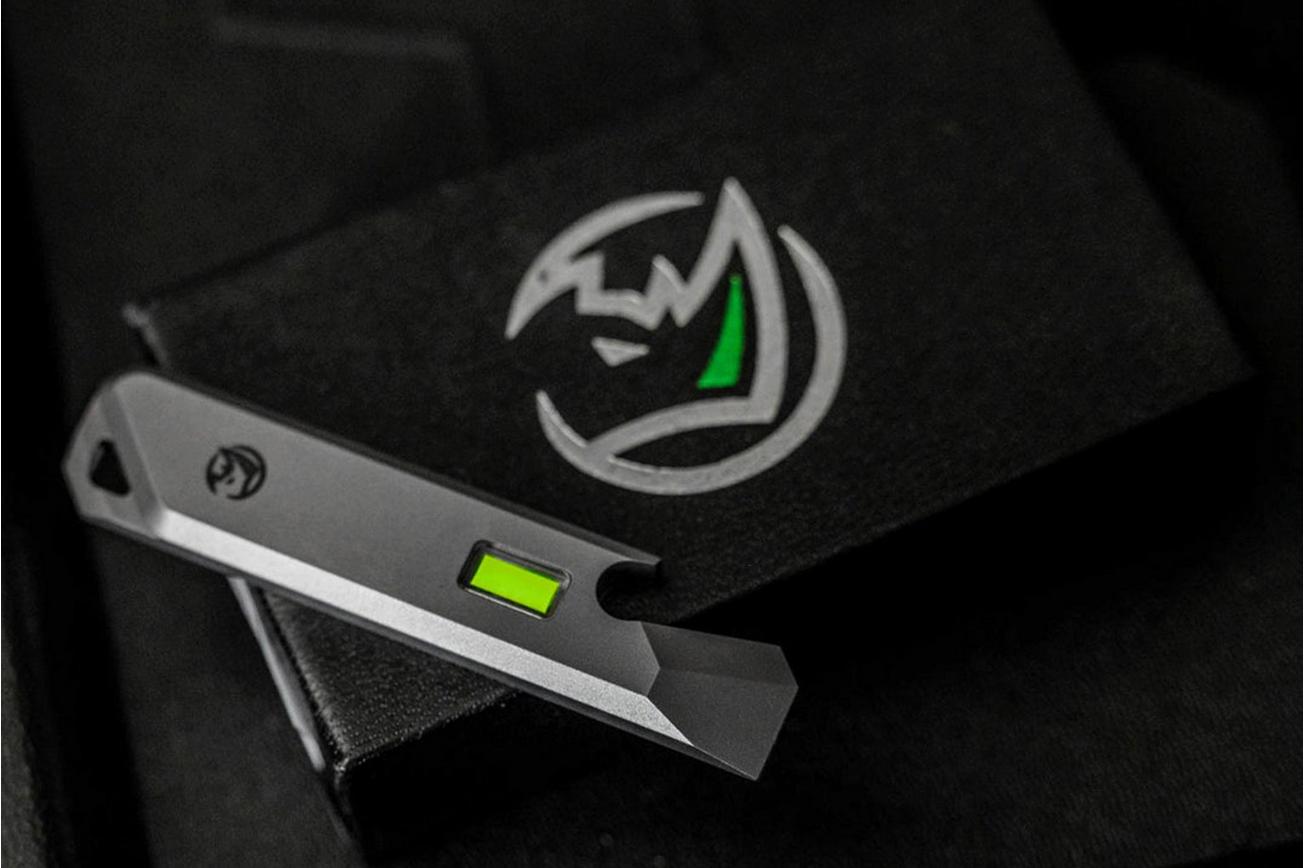 Glow Rhino Pry Bar PRY-201-TI-XG Titanium Green Tritium