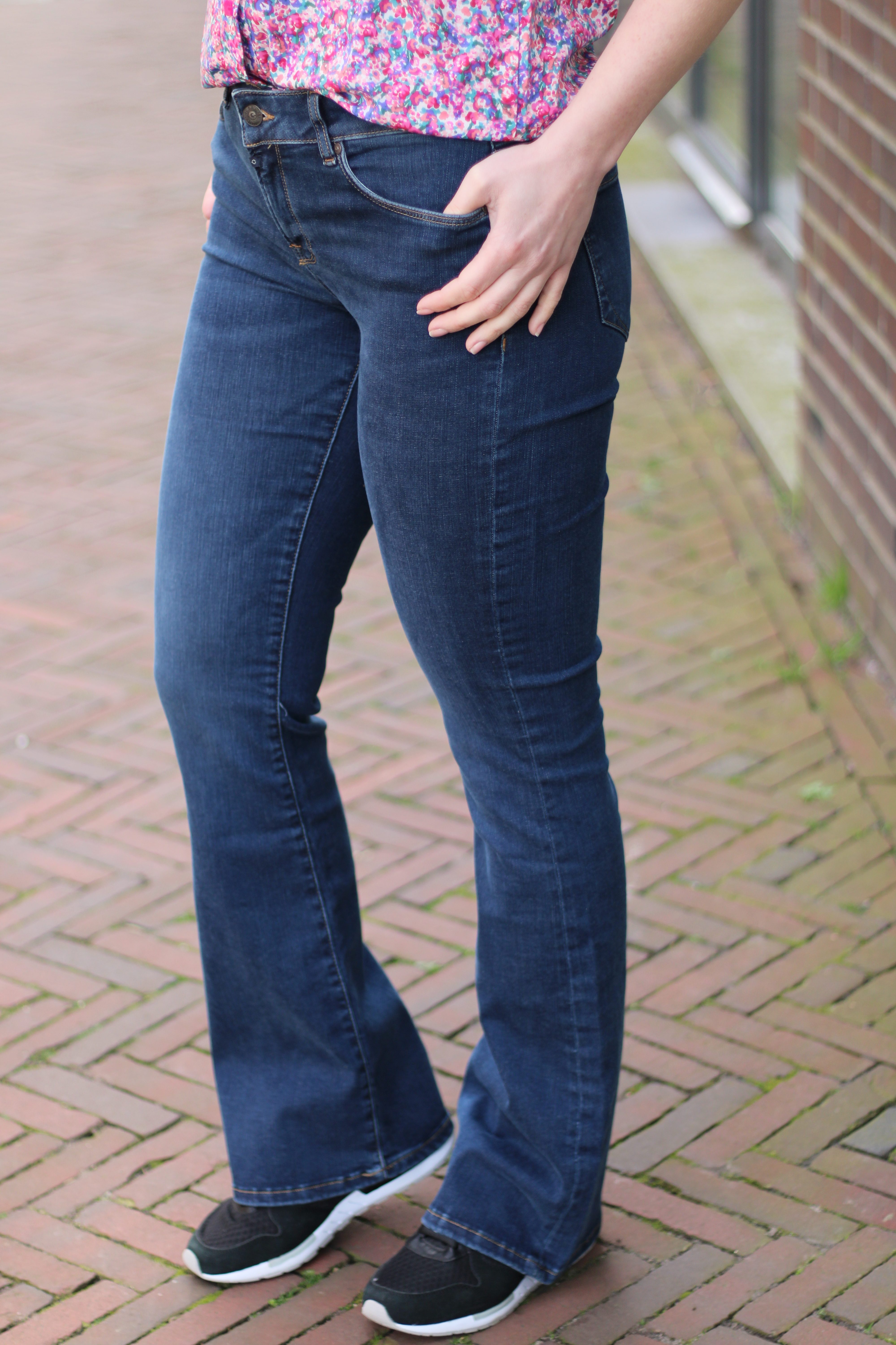 COJ Denim - Laura Flare Jeans - Dark Blue Vintage