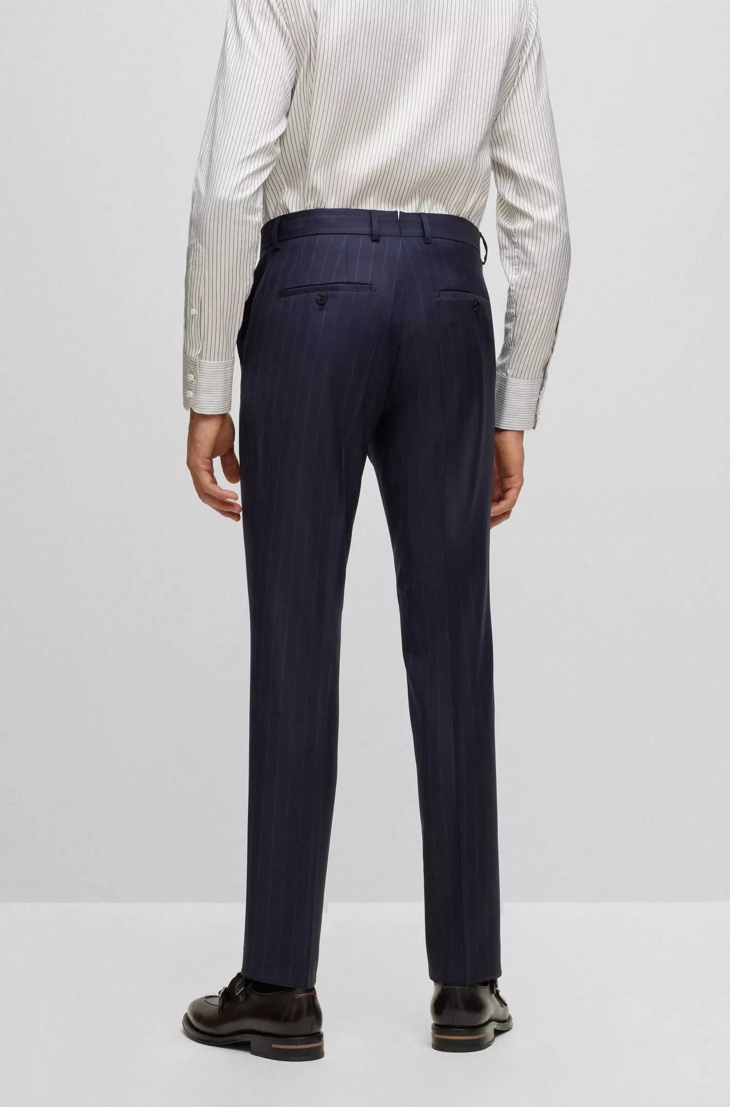 Terno BOSS Camel Slim-fit em lã virgem listrada