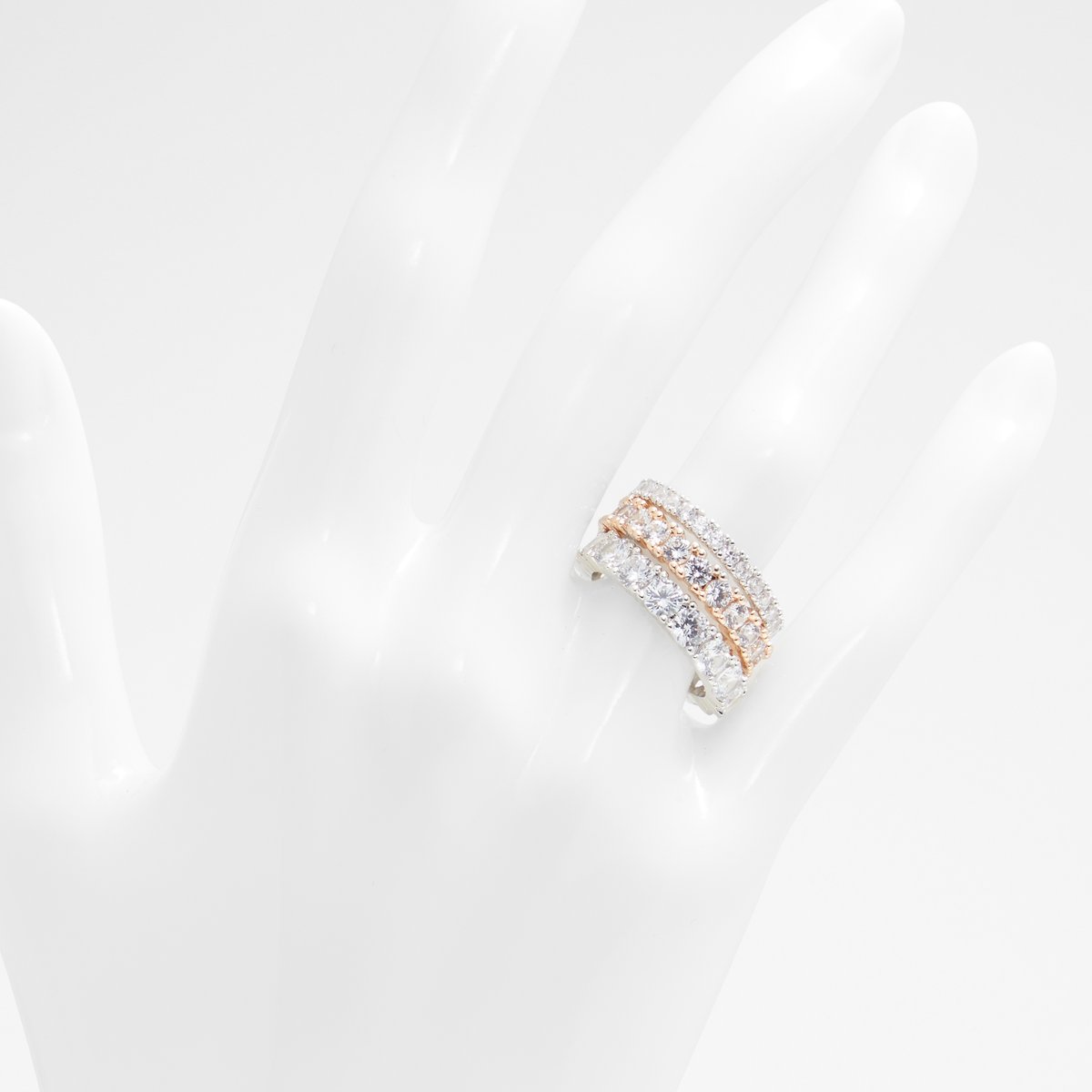 Uniawen Metallic Multi Women Rings