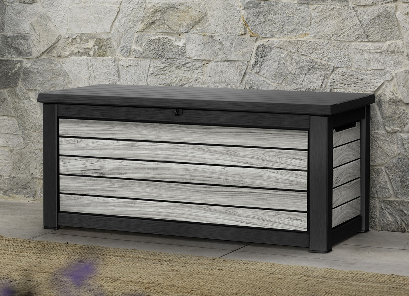 Kissenbox in trendiger Holzoptik