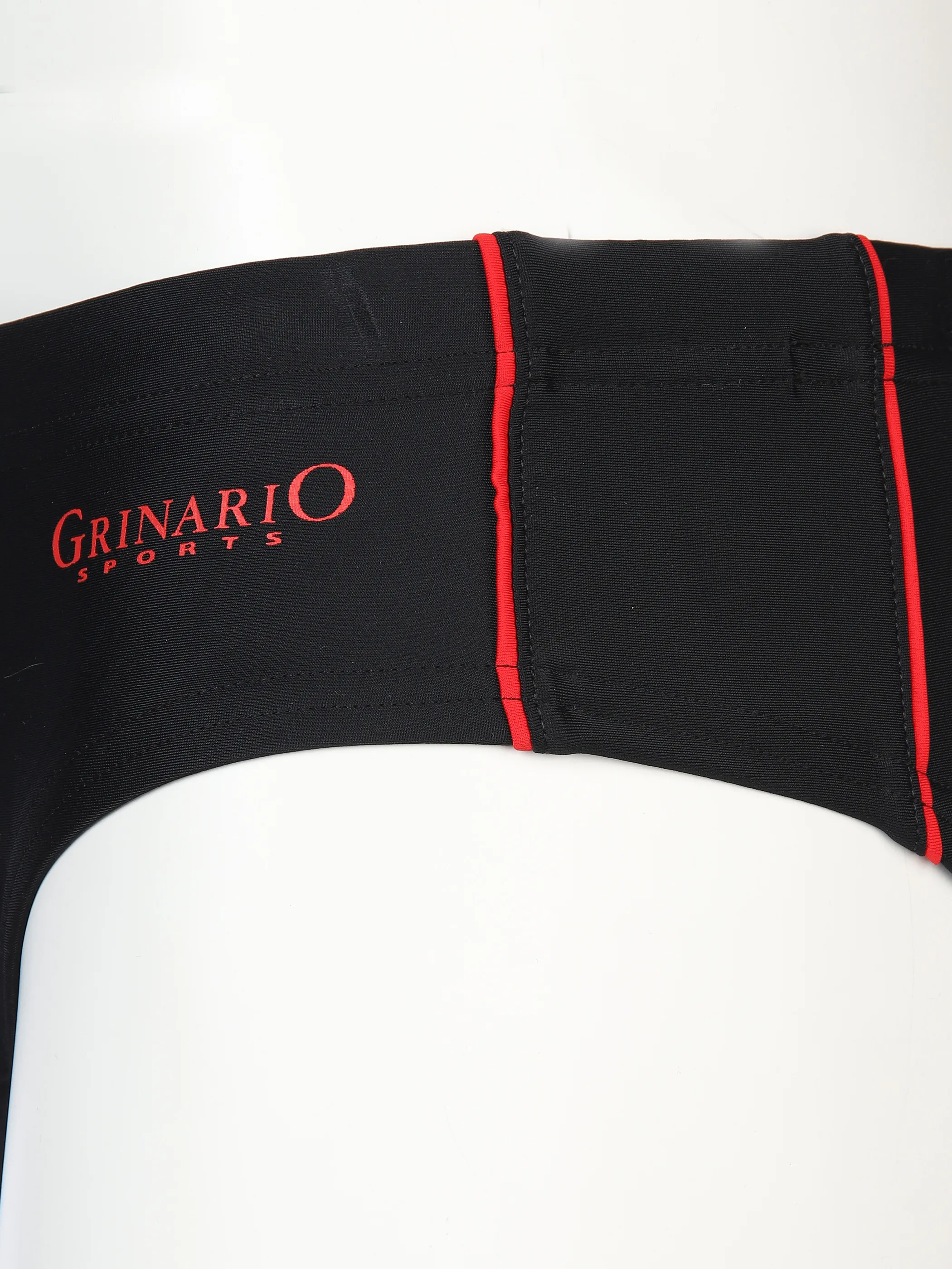 Herren Badehose mit Paspelstreifen