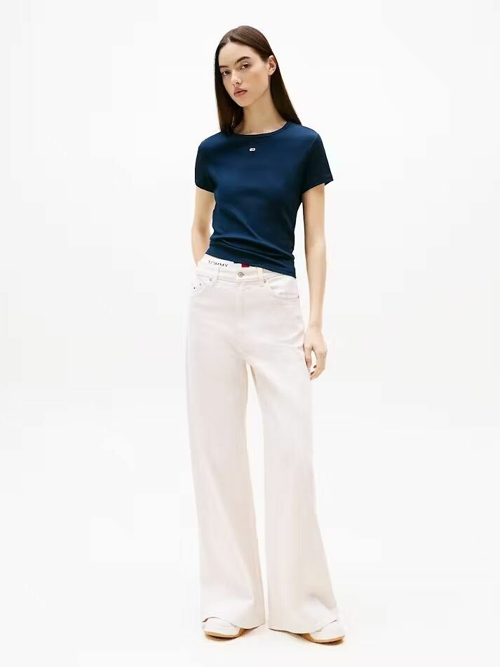 TOMMY JEANS<br>Camiseta com gola redonda e mangas curtas
