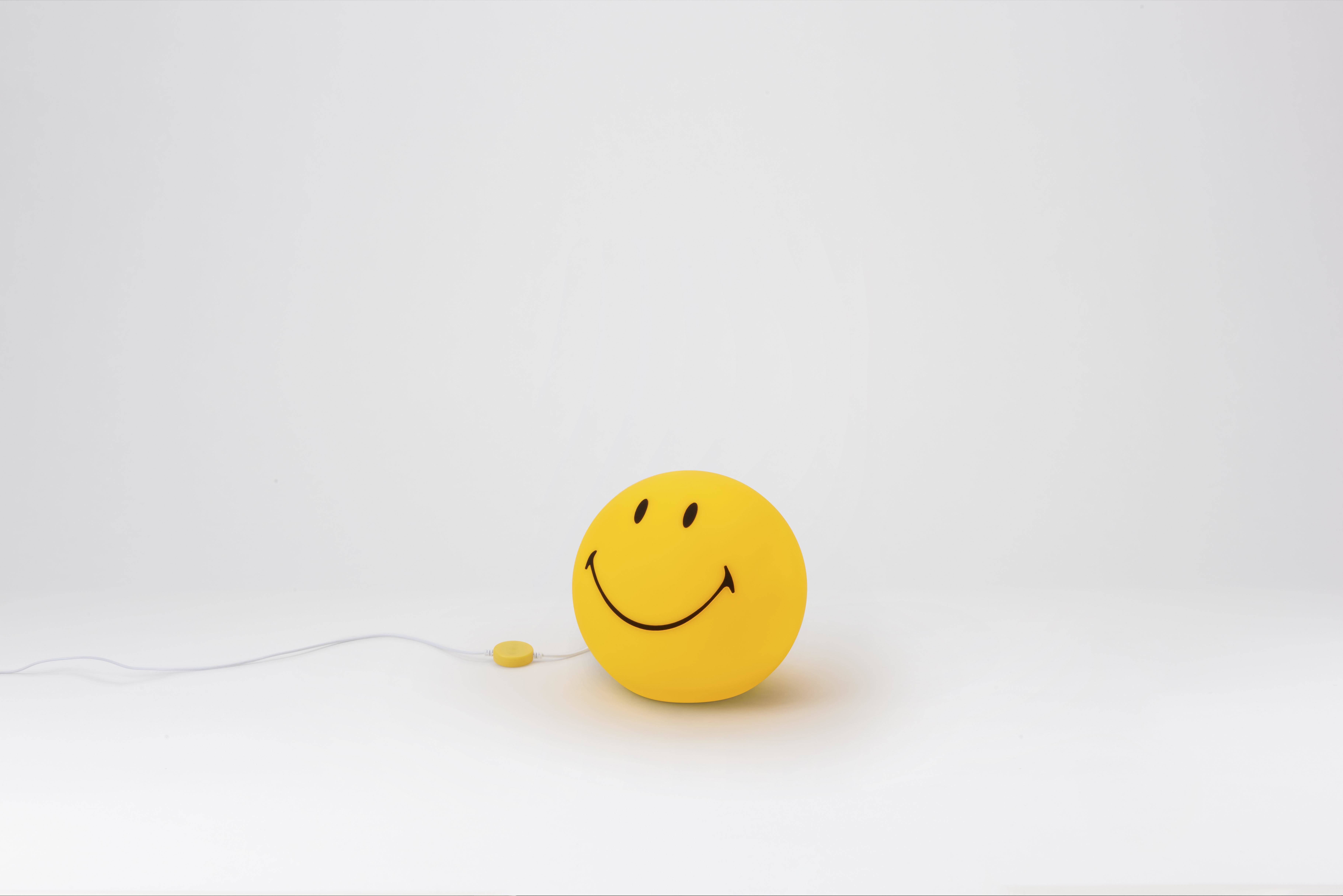 Mr Maria Smiley Star Light lamp