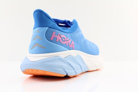 HOKA Arahi 6