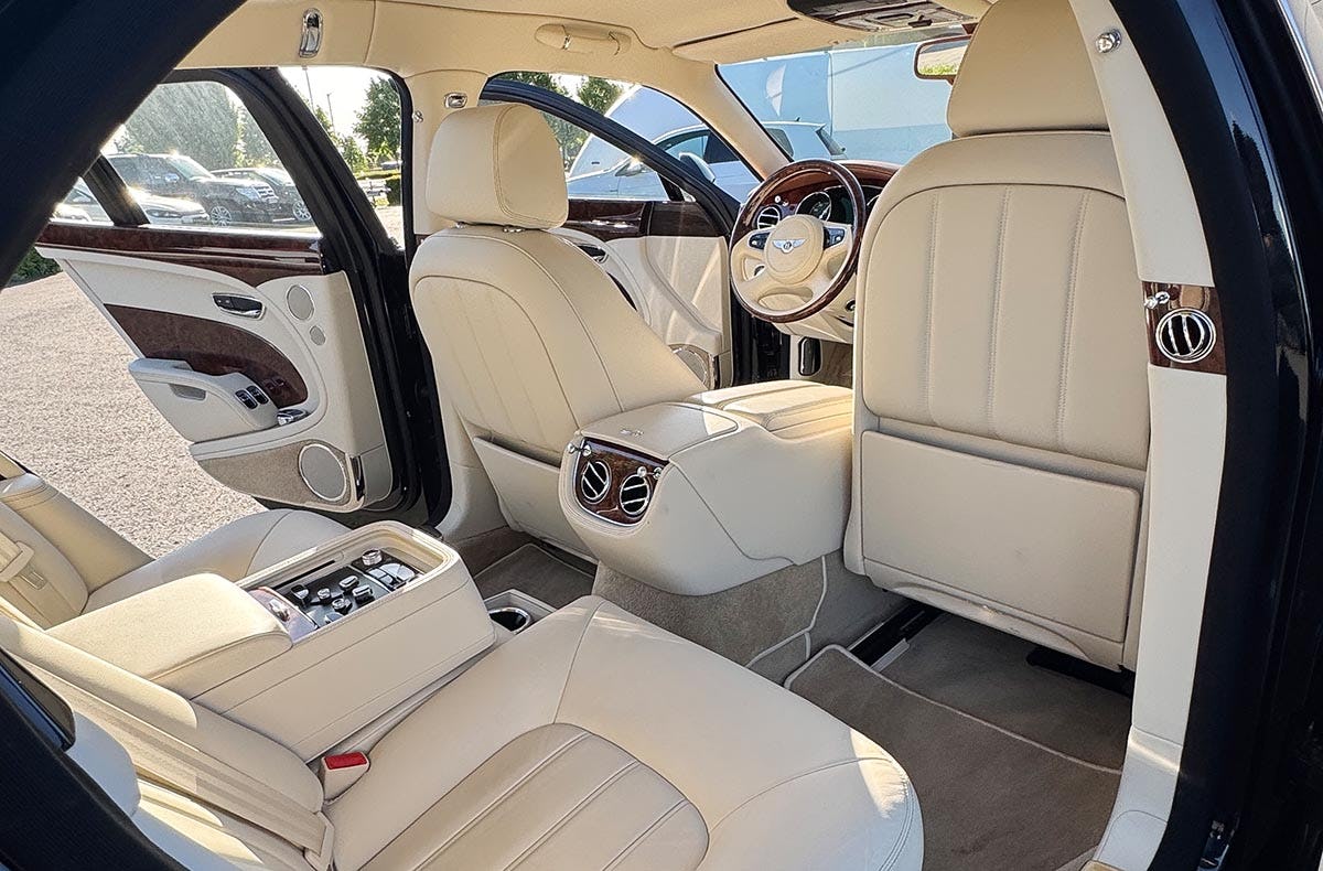 Bentley Mulsanne mieten (12 Std.)