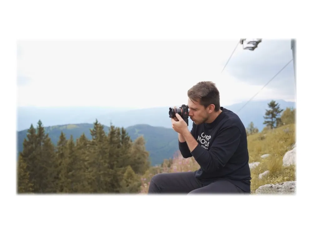 Samyang AF - Vidvinkel objektiv - 18 mm - f/2.8 FE - Sony E-mount - for Sony Cinema Line; a VLOGCAM; a1; a1 II; a6700; a7 IV; a7C; a7C II; a7CR; a7R V; a9 III