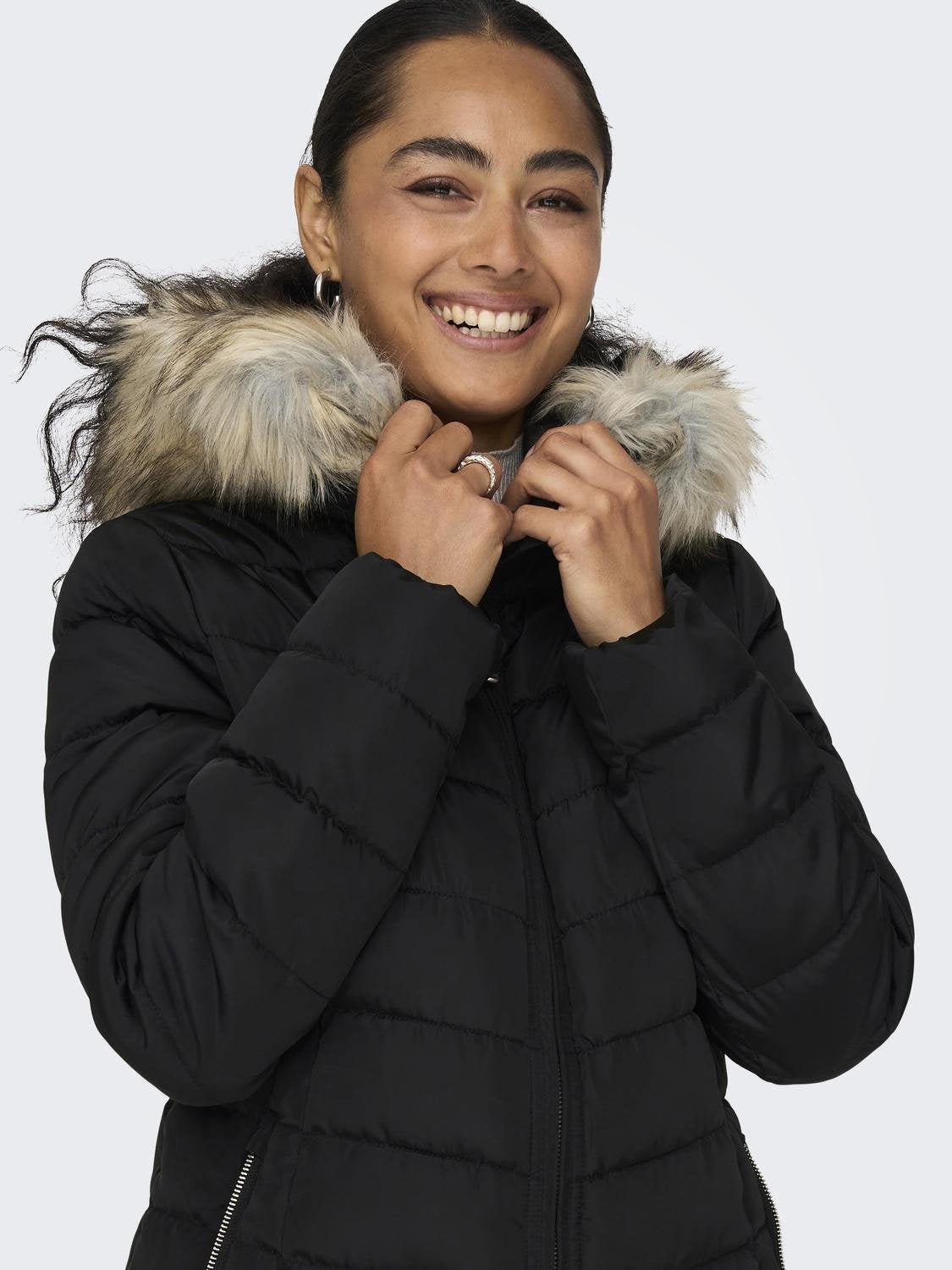 ONLNEWELLAN Steppmantel Black