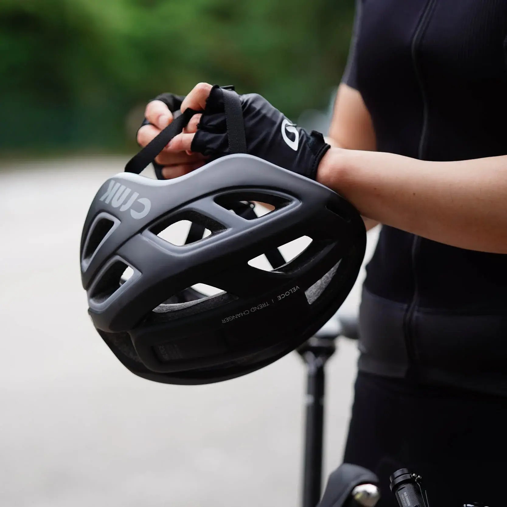 CRNK Veloce Race Fietshelm Zwart