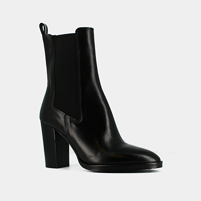 Bottines à bouts pointus et élastiques  en cuir noir