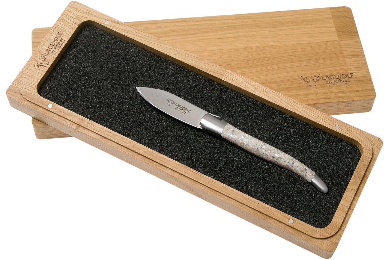 Laguiole en Aubrac Oyster C2I99CQHI oestermes oesterschelp