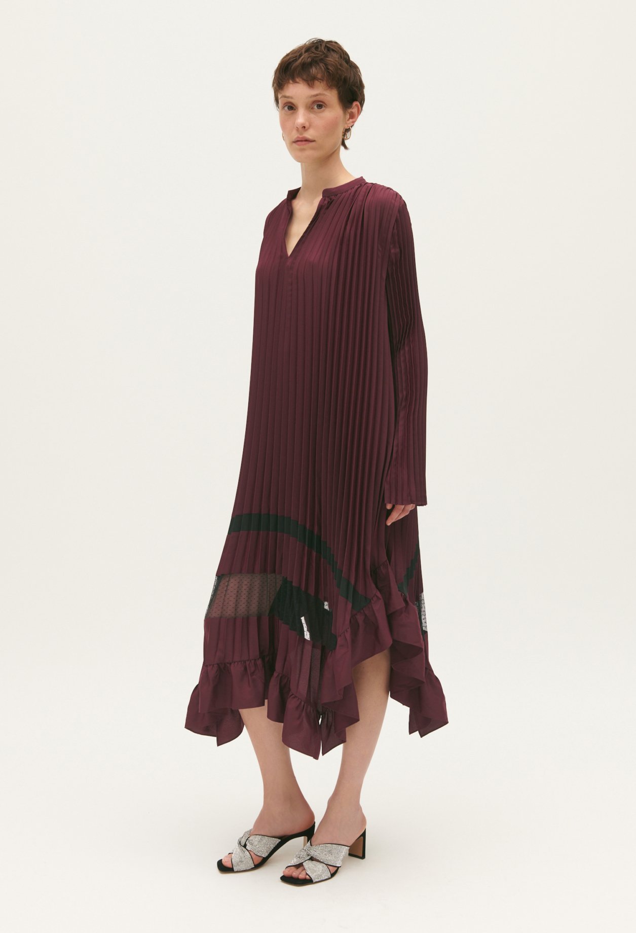 Robe mi-longue plissee