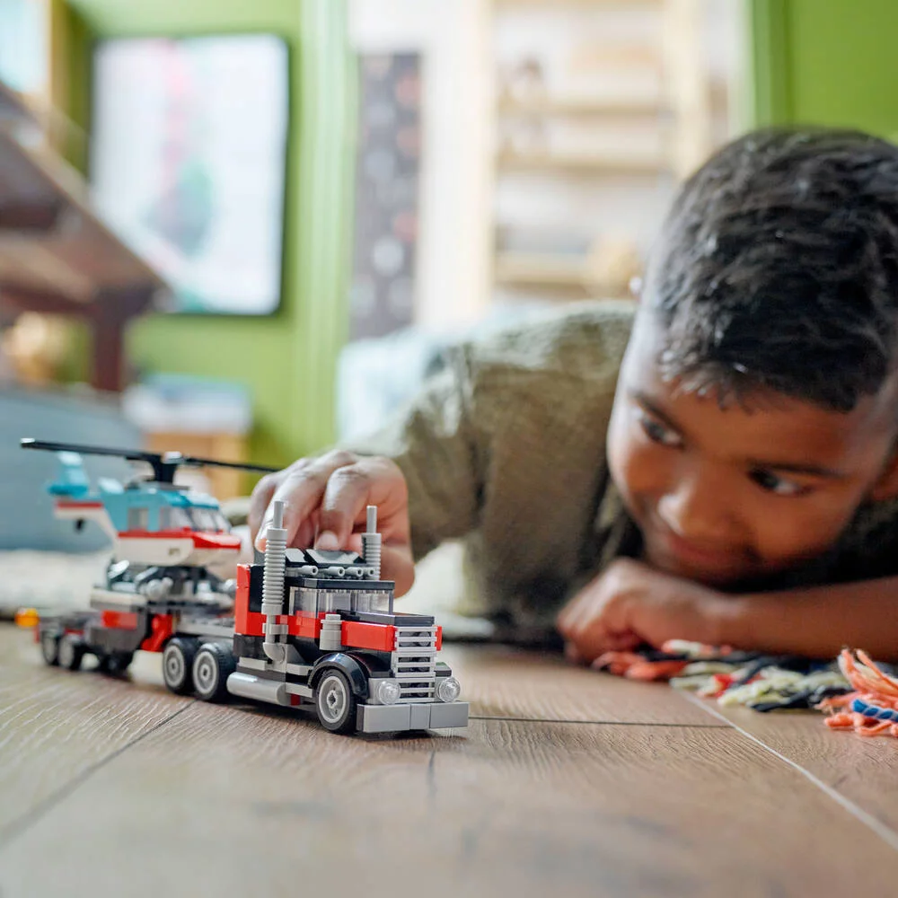 LEGO®CREATOR 31146 - LE CAMION REMORQUE AVEC HELICOPTERE