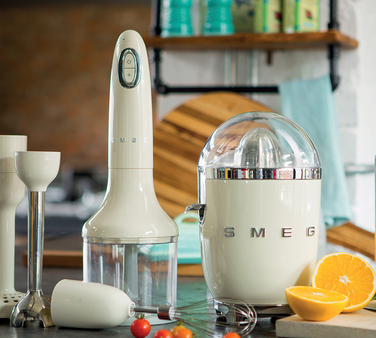 Presse agrumes CJF11CREU Crème -SMEG